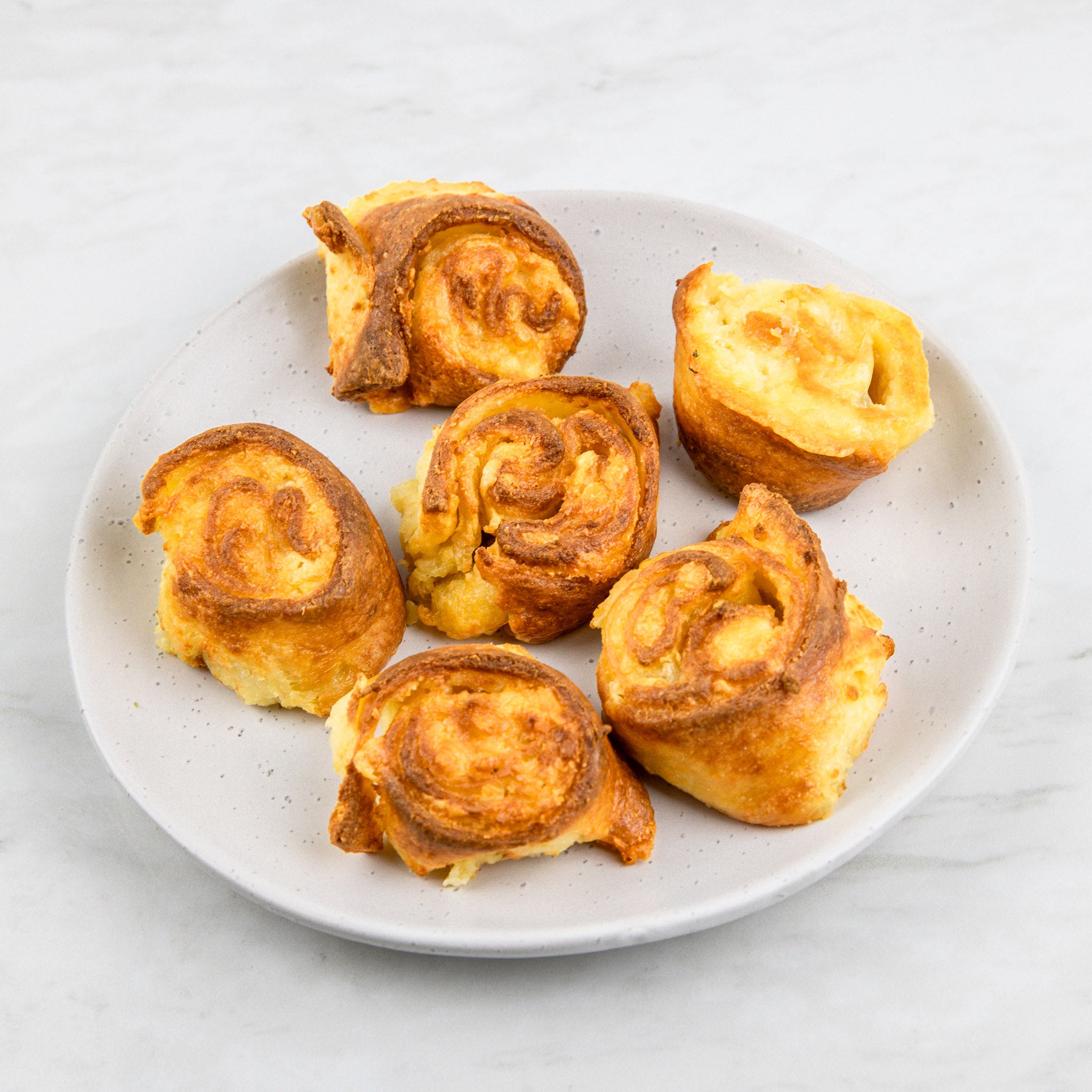 Keto Garlic & Cheese Scrolls - 6 Pack